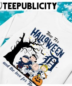 Peanuts time for halloween and the love for Detroit Tigers shirt